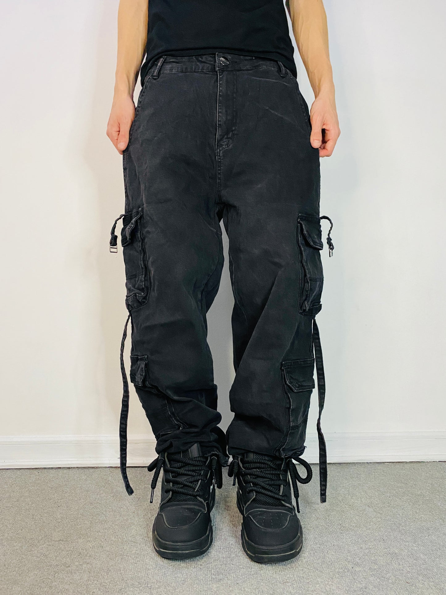 Jean Cargo Gravik Black ( Loose Fit )