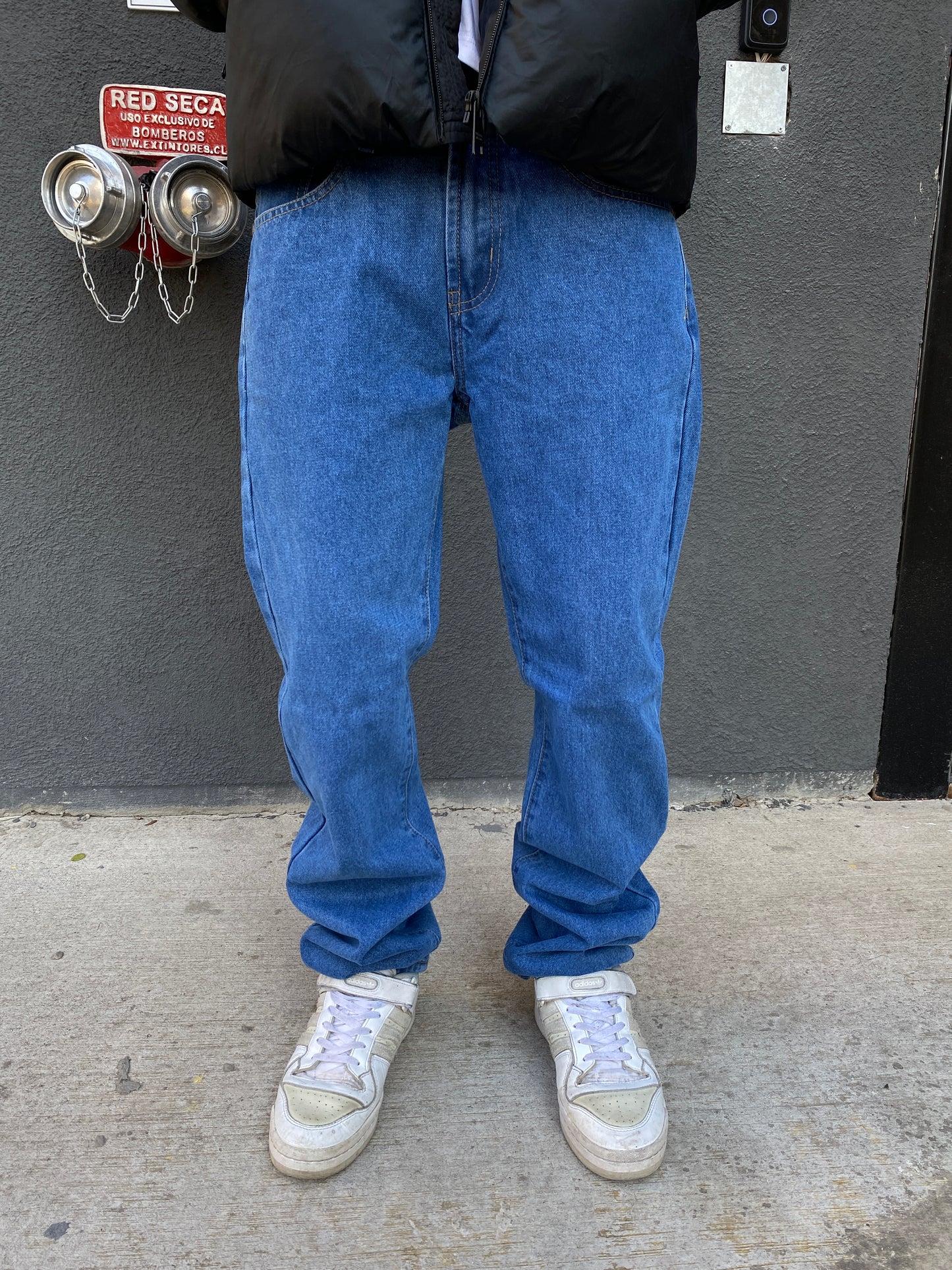 Jean Clásico Sky (ajuste recto)
